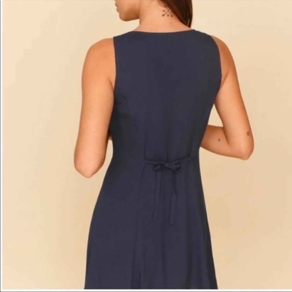 Reformation Rilynn Dress in Navy *NEW* - Picture 3 of 5